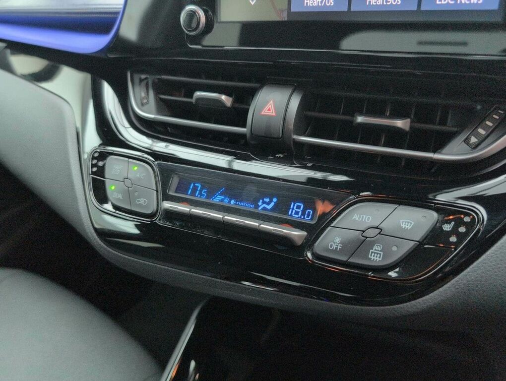 Toyota C-Hr 1.8 Hybrid Dynamic Cvt Silver #18