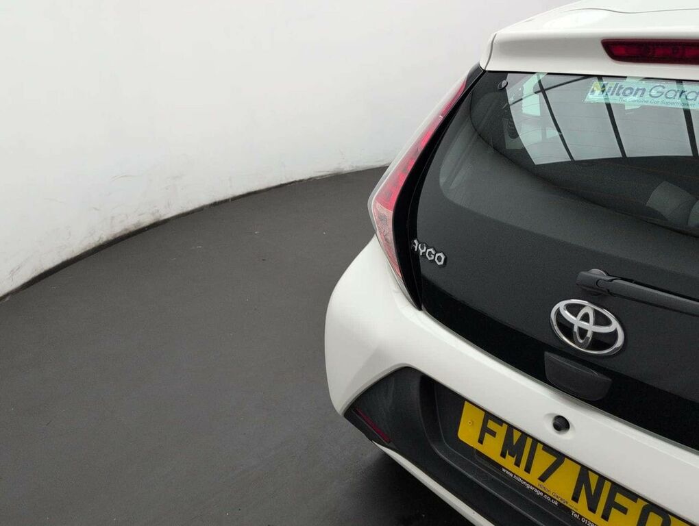 Toyota Aygo X 1.0 Aygo X-press Vvt-i White #24