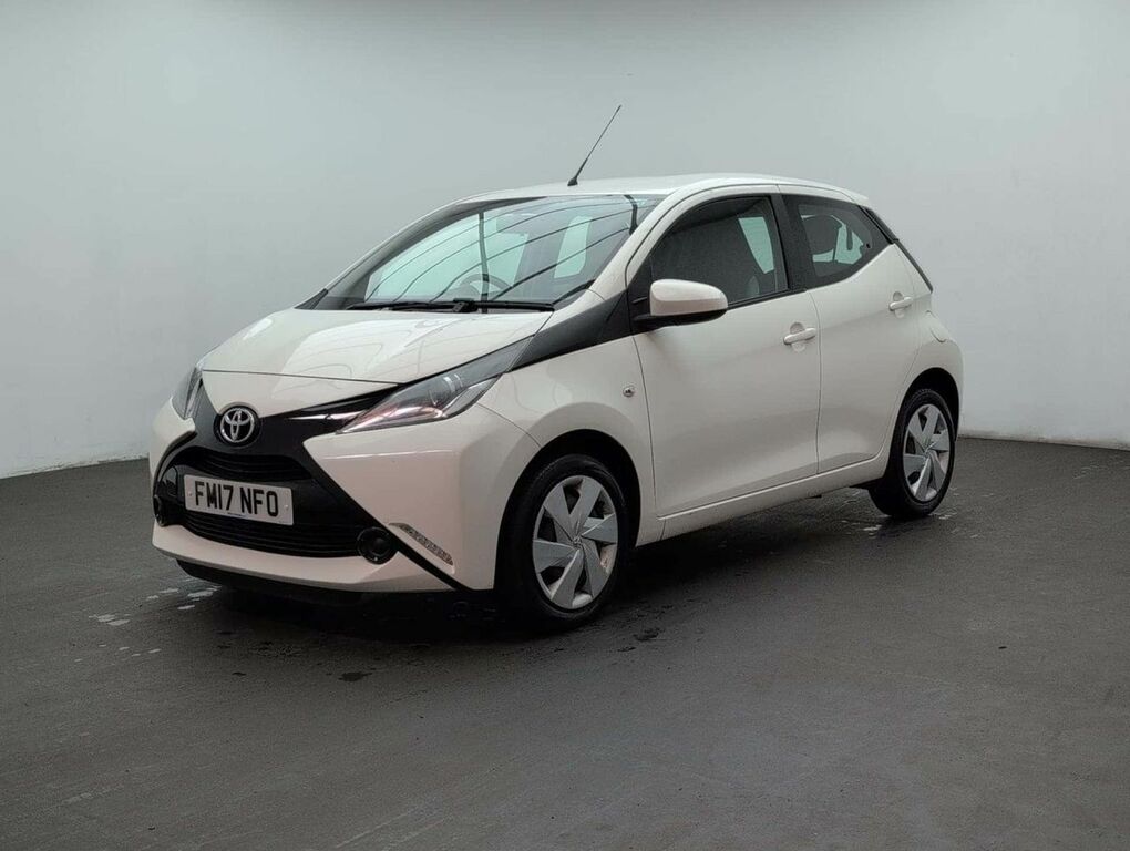 Toyota Aygo X 1.0 Aygo X-press Vvt-i White #4