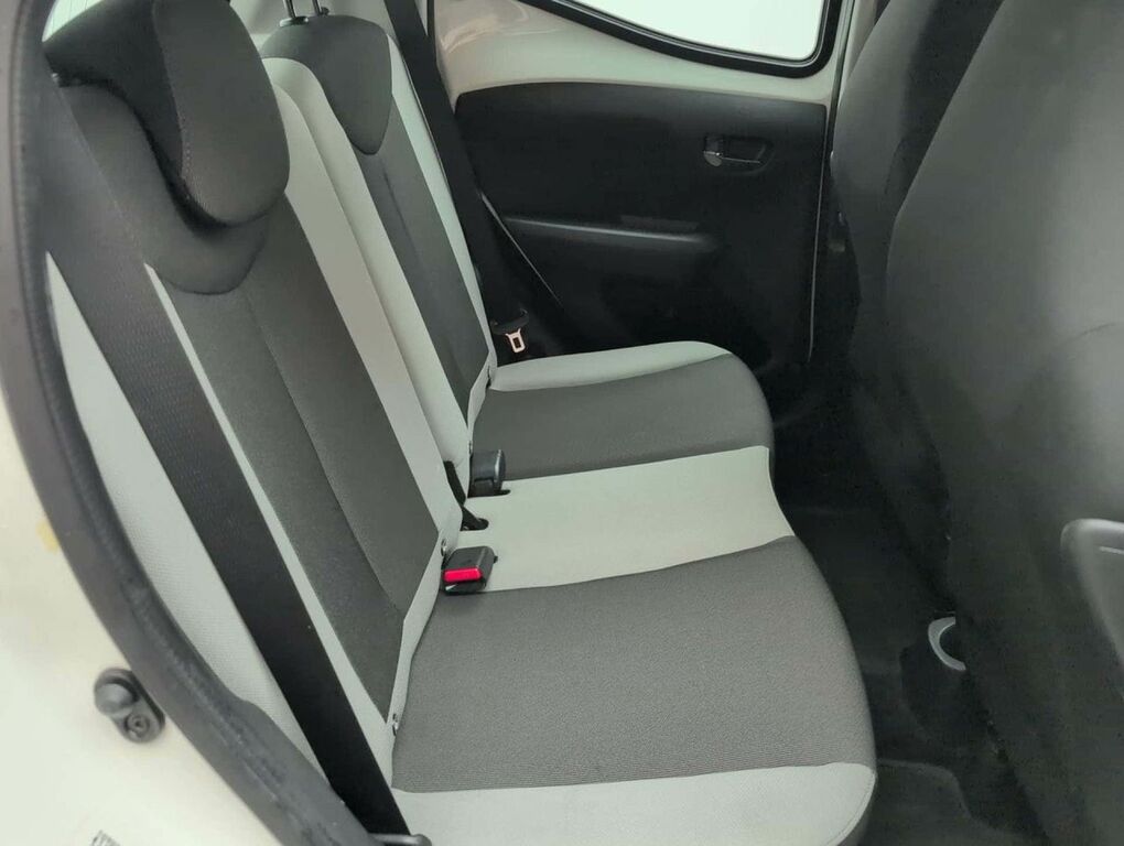 Toyota Aygo X 1.0 Aygo X-press Vvt-i White #23