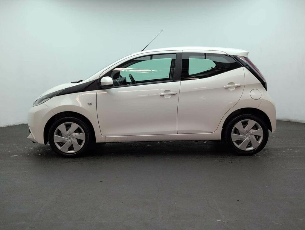 Toyota Aygo X 1.0 Aygo X-press Vvt-i White #5