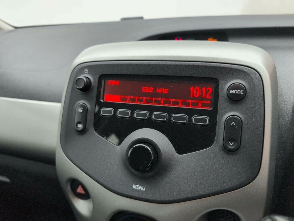 Toyota Aygo X 1.0 Aygo X-press Vvt-i White #13