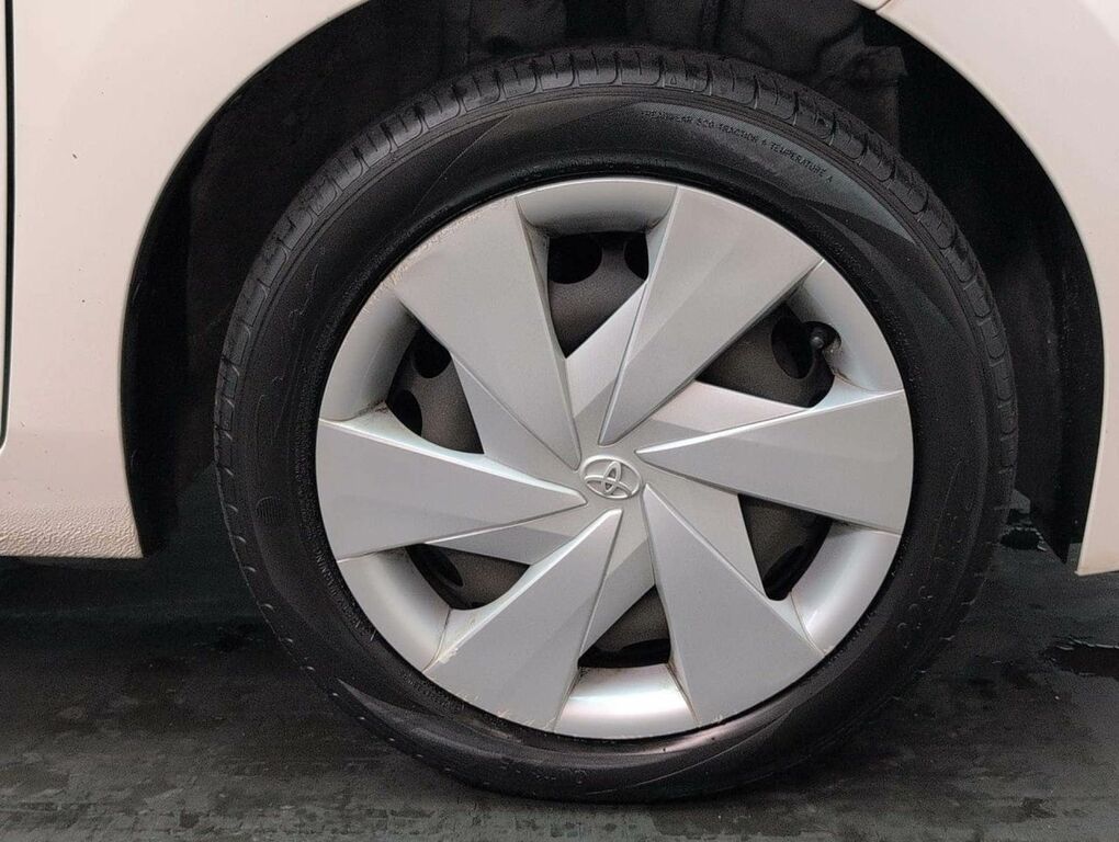 Toyota Aygo X 1.0 Aygo X-press Vvt-i White #10