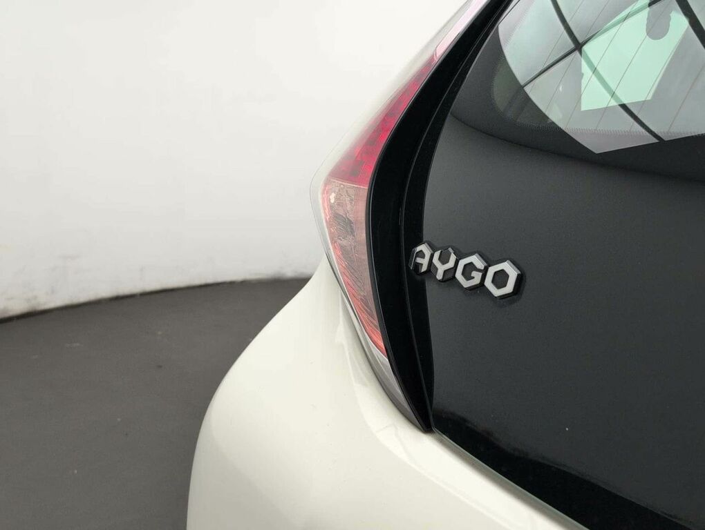 Toyota Aygo X 1.0 Aygo X-press Vvt-i White #25