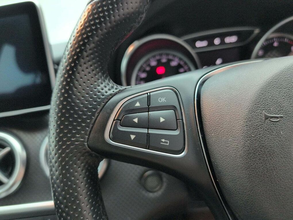 Mercedes-Benz A Class A180 Cdi Amg Night Edition 5-Door White #16