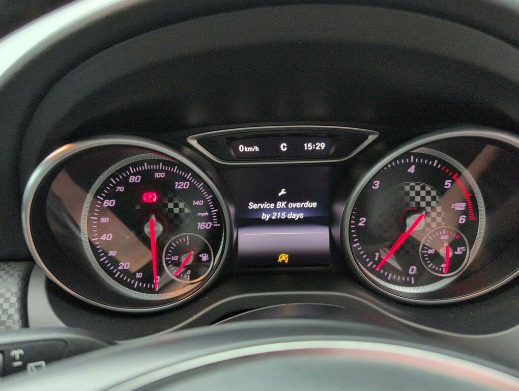 Mercedes-Benz A Class A180 Cdi Amg Night Edition 5-Door White #18