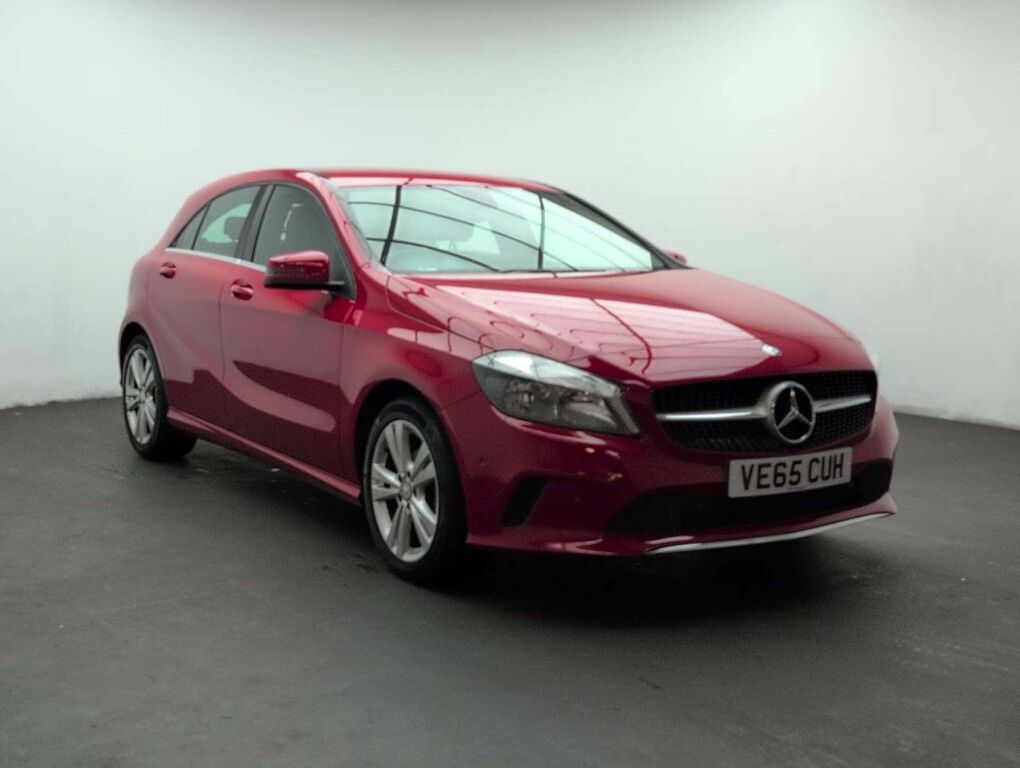 Mercedes-Benz A Class 1.5 A 180 D Sport Executive Red #2