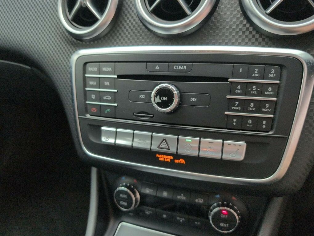 Mercedes-Benz A Class A180 Cdi Amg Night Edition 5-Door White #19