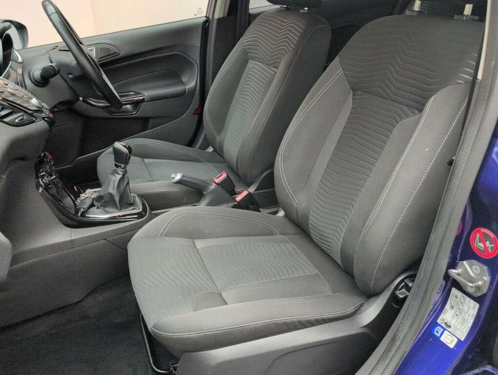 Ford Fiesta Hatchback 1.25 Zetec Euro 6 201565 Blue #30