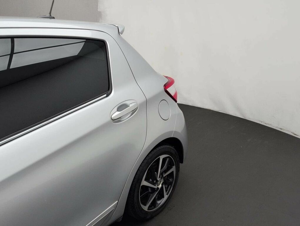 Toyota Yaris Yaris Launch Edition Hev Cvt Orange #29