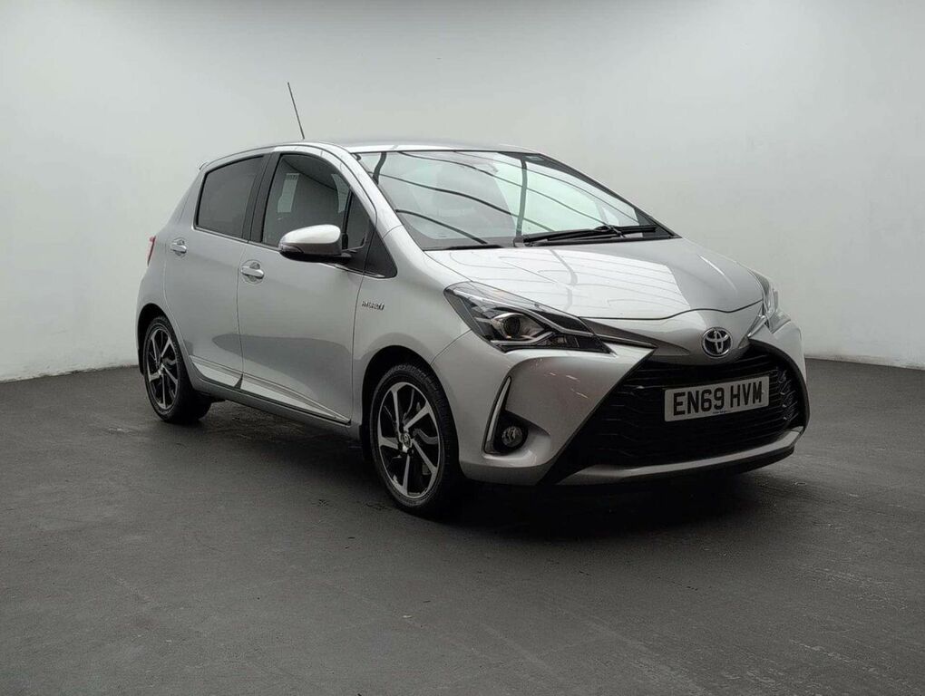 Toyota Yaris 1.5 Yaris Excel Vvt-i Hev Cvt Silver #2