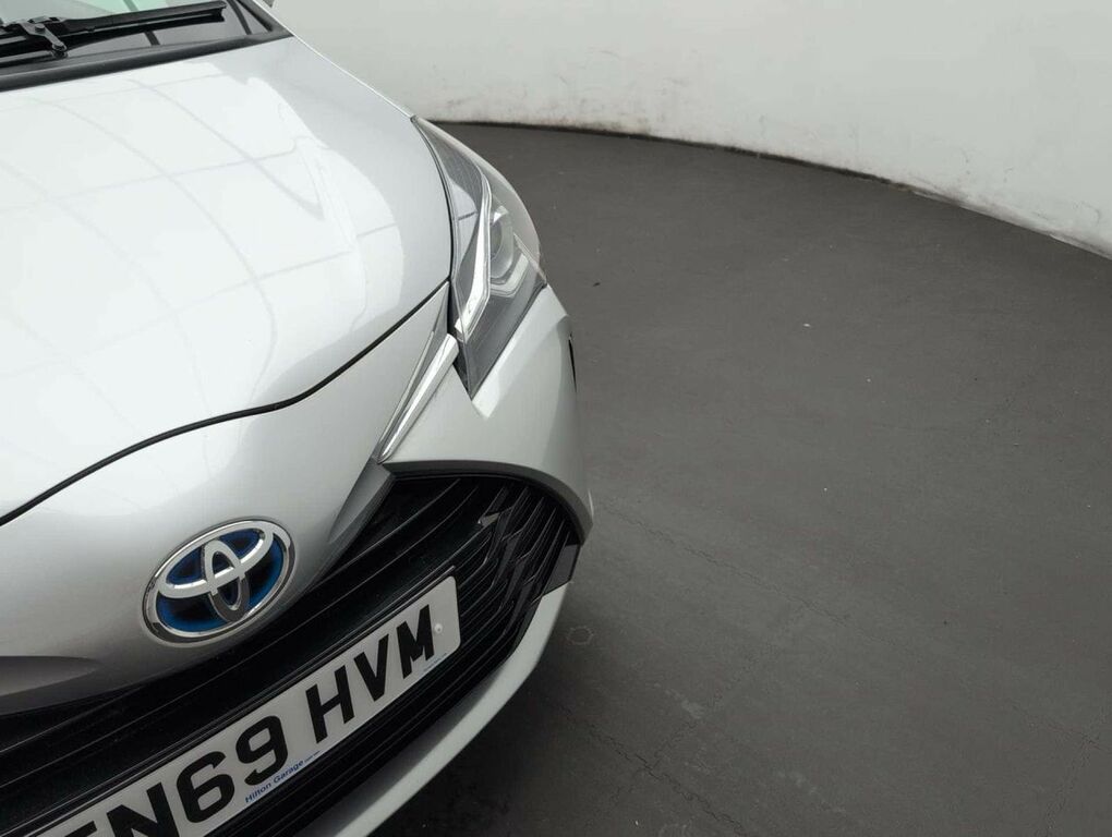 Toyota Yaris Yaris Launch Edition Hev Cvt Orange #34