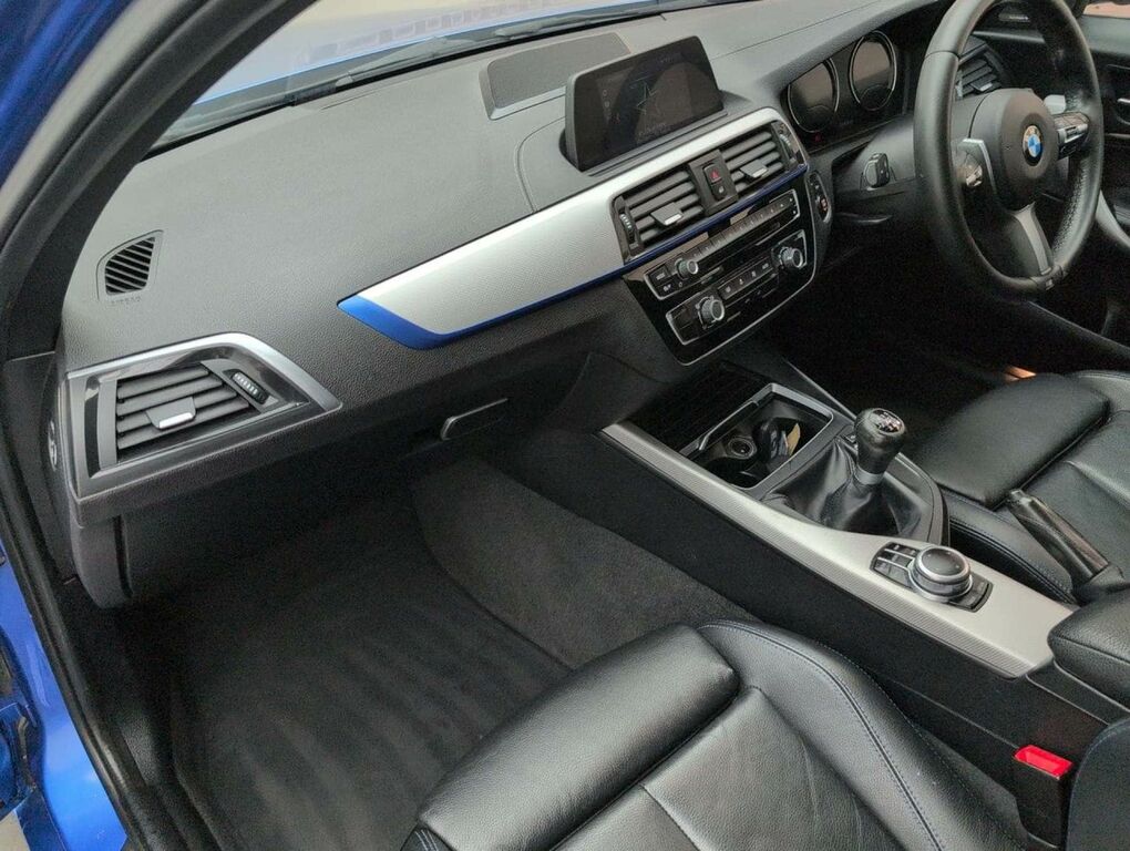 BMW 1 Series 118I 1.5 Se Business Navservotronic Blue #31