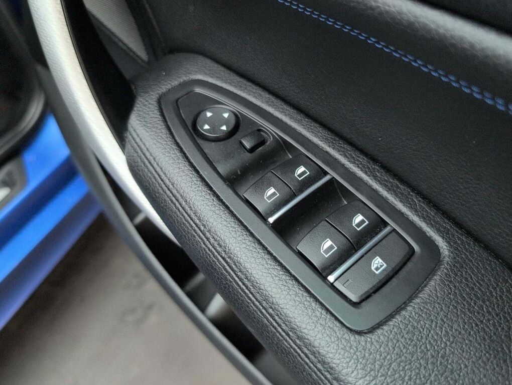 BMW 1 Series 118I 1.5 Se Business Navservotronic Blue #22