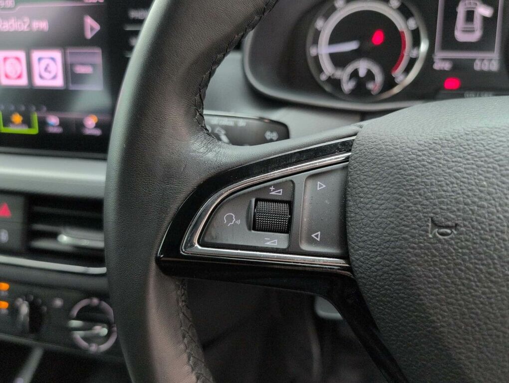 Skoda Kamiq 1.5 Tsi Se L Dsg Red #19