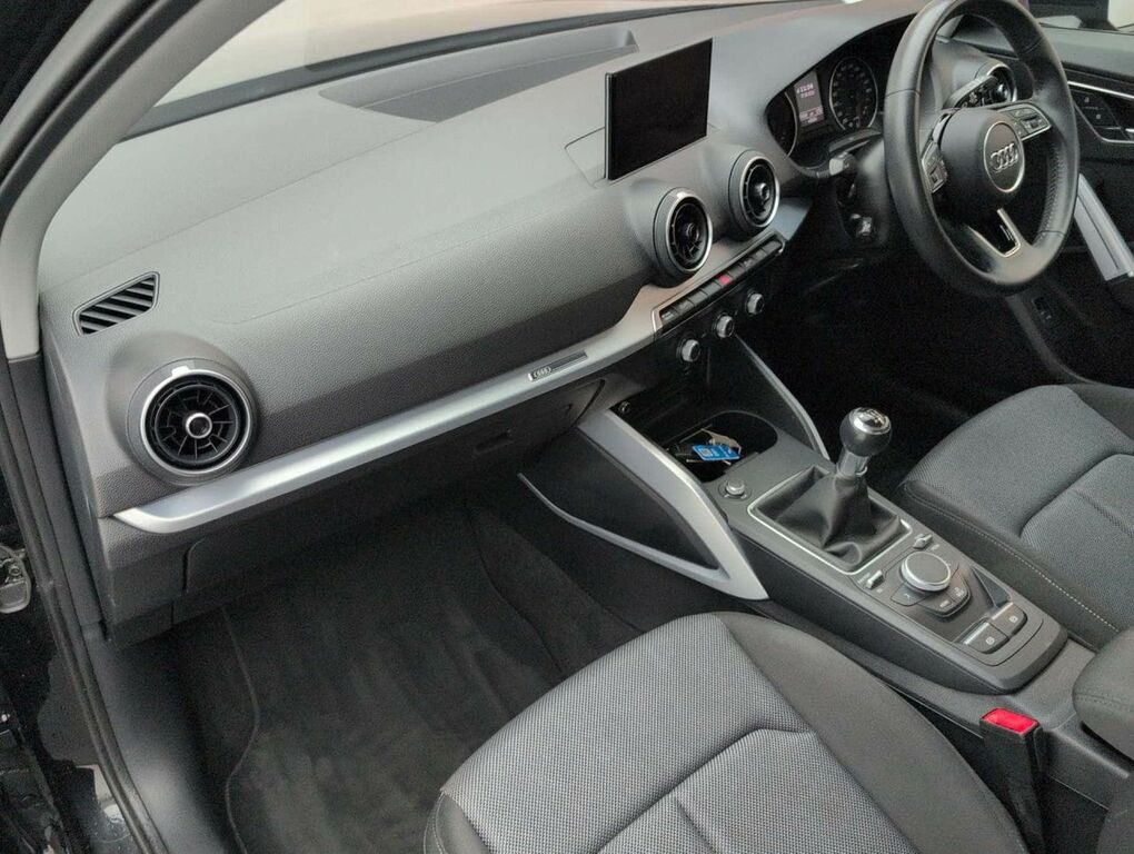 Audi Q2 Audi Q2 1.6 Tdi 115 S Line 2Wd Comfort And Sou Grey #31