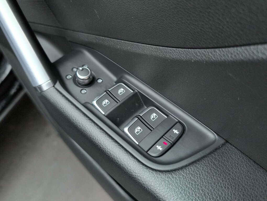 Audi Q2 Audi Q2 1.6 Tdi 115 S Line 2Wd Comfort And Sou Grey #23