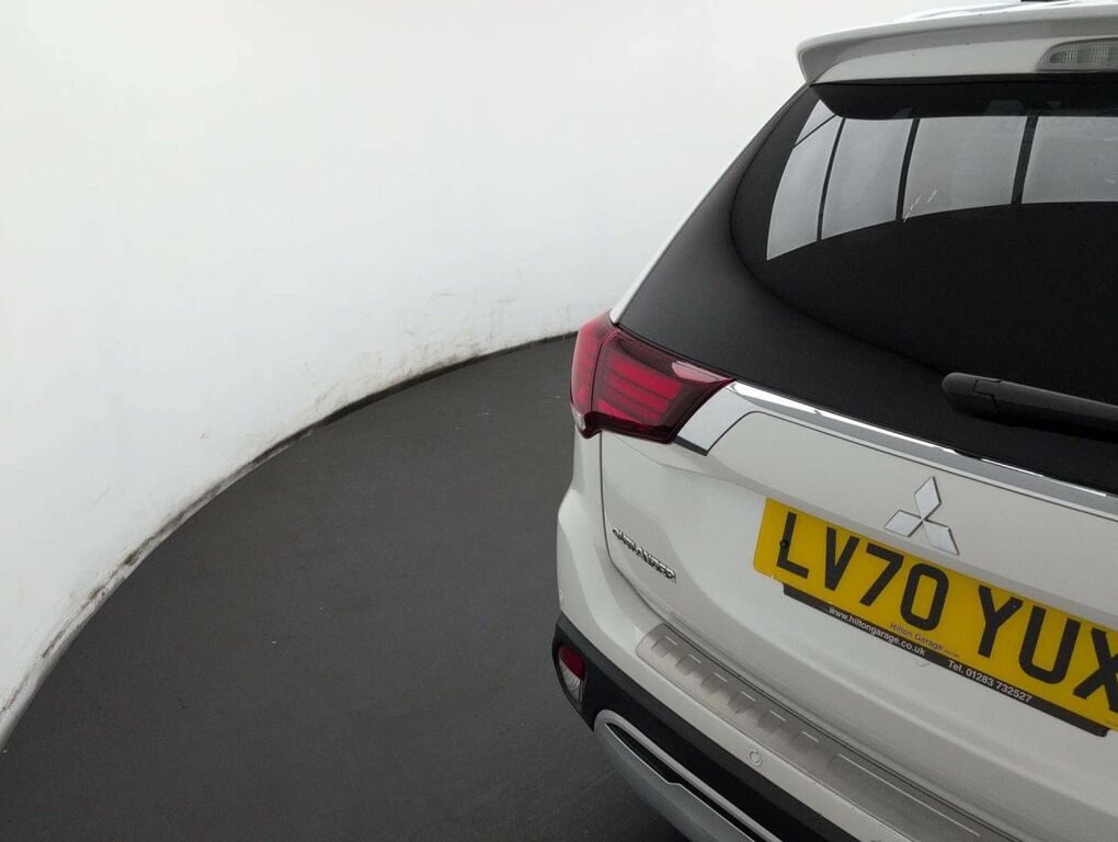 Mitsubishi Outlander 2.0 Mivec Exceed Suv Cvt 4Wd Euro 6 S Red #28