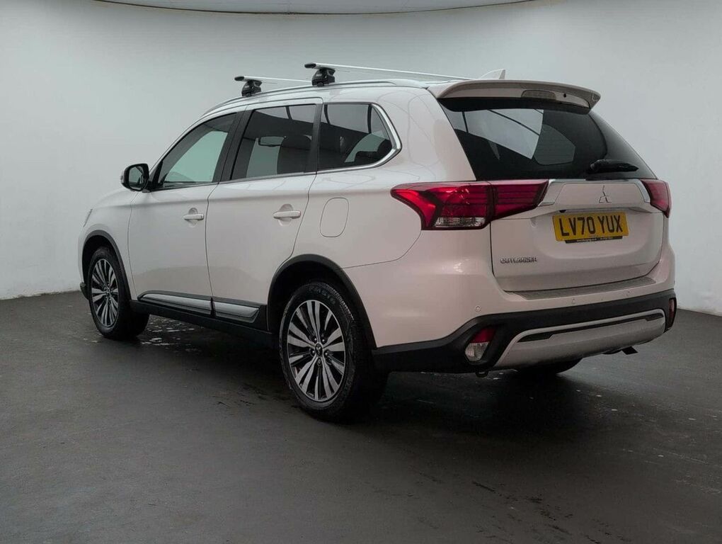 Mitsubishi Outlander 2.0 Outlander Exceed Cvt 4Wd White #6