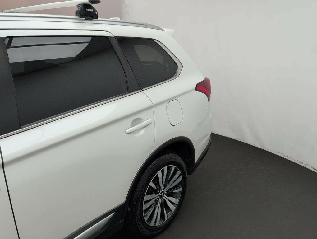 Mitsubishi Outlander 2.0 Mivec Exceed Suv Cvt 4Wd Euro 6 S Red #33