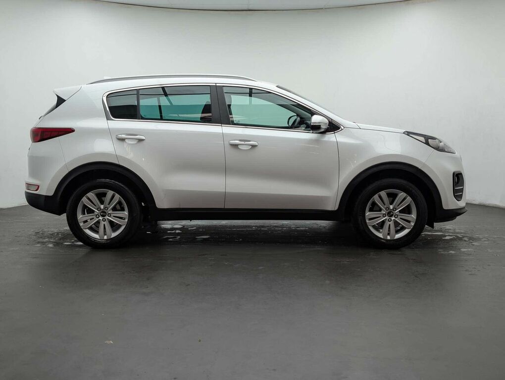 Kia Sportage 1.6 Gdi 2 Suv Euro 6 Ss 130 White #6