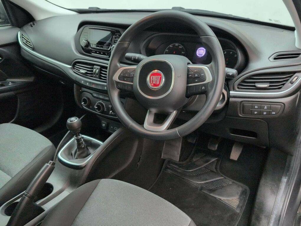 Fiat Tipo 1.4 T-jet Easy Plus Estate Euro Red #11