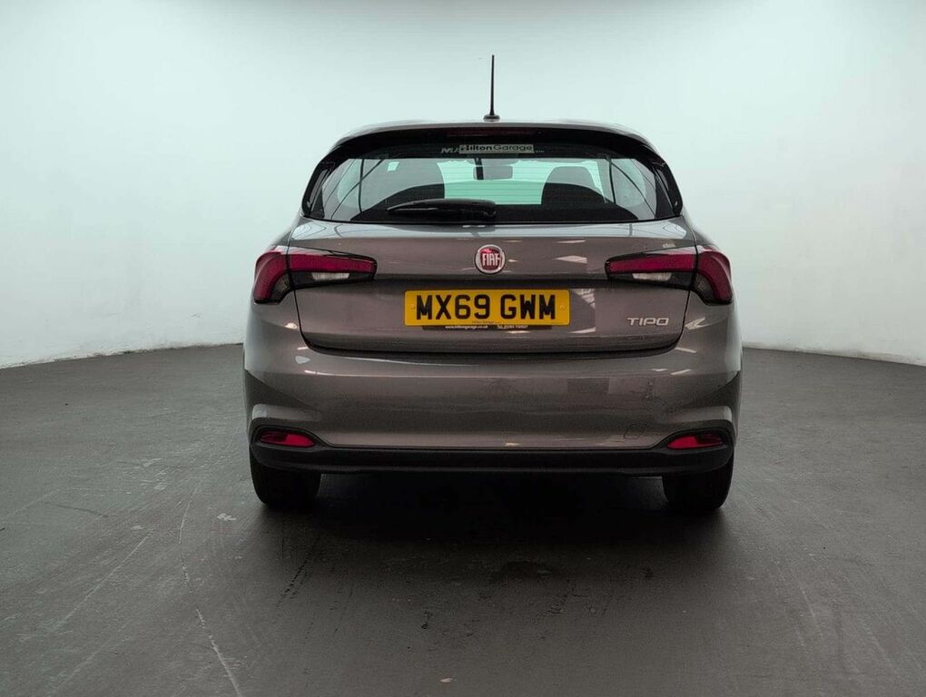 Fiat Tipo 1.4 T-jet Easy Plus Estate Euro Red #7