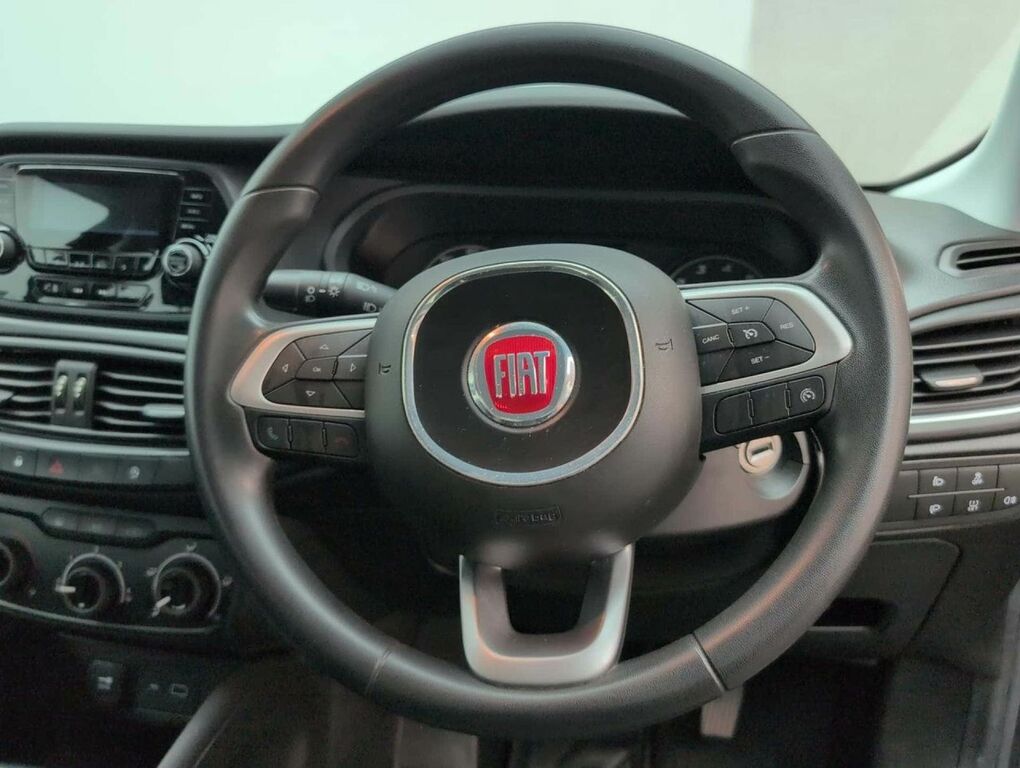 Fiat Tipo 1.4 T-jet Easy Plus Estate Euro Red #21