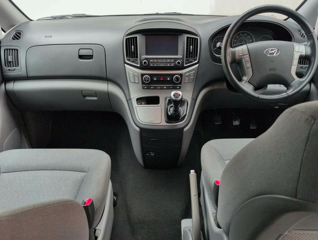 Hyundai I800 2.5 Crdi Se Mpv Euro 6 170 Ps Silver #24