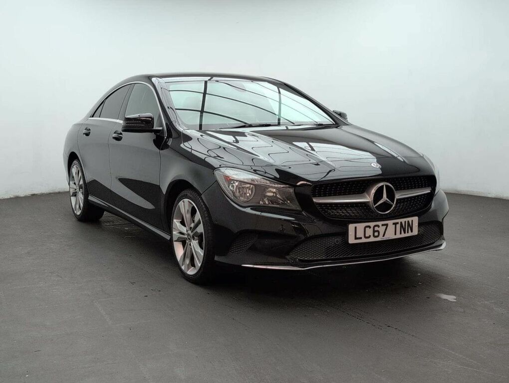 Mercedes-Benz CLA Class 1.6 Cla 180 Sport Black #2