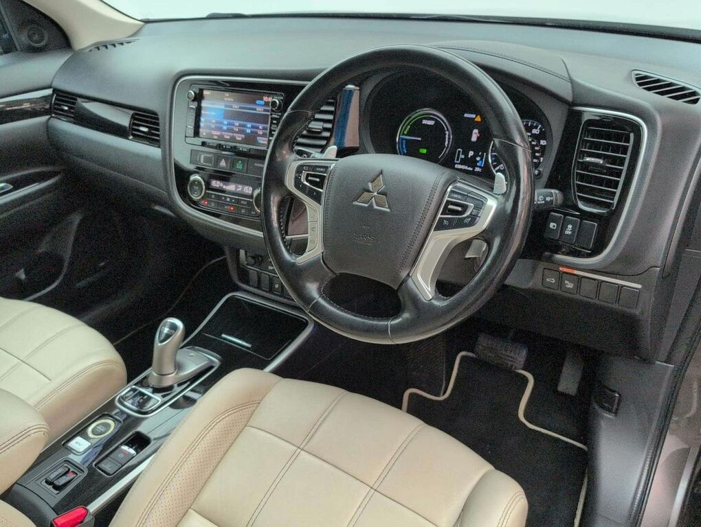 Mitsubishi Outlander 4X4 2.0H 12Kwh 4H Cvt 4Wd Euro 6 Ss 20176 White #11