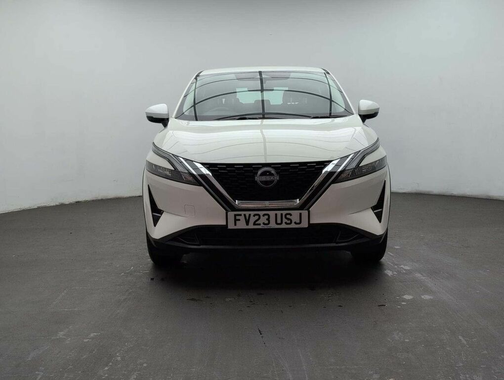 Nissan Qashqai 1.3 Qashqai Acenta Premium Dig-t Mhev White #3