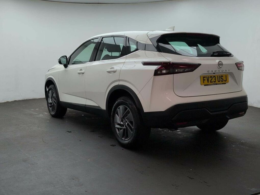 Nissan Qashqai 1.3 Qashqai Acenta Premium Dig-t Mhev White #6