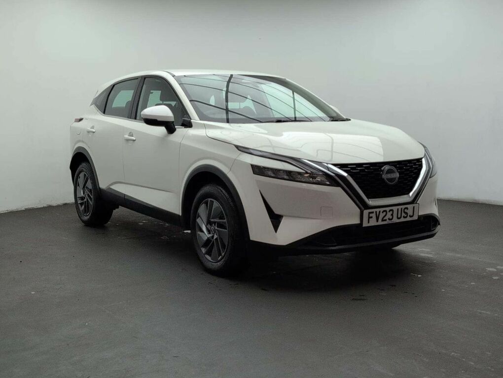 Nissan Qashqai 1.3 Qashqai Acenta Premium Dig-t Mhev White #2