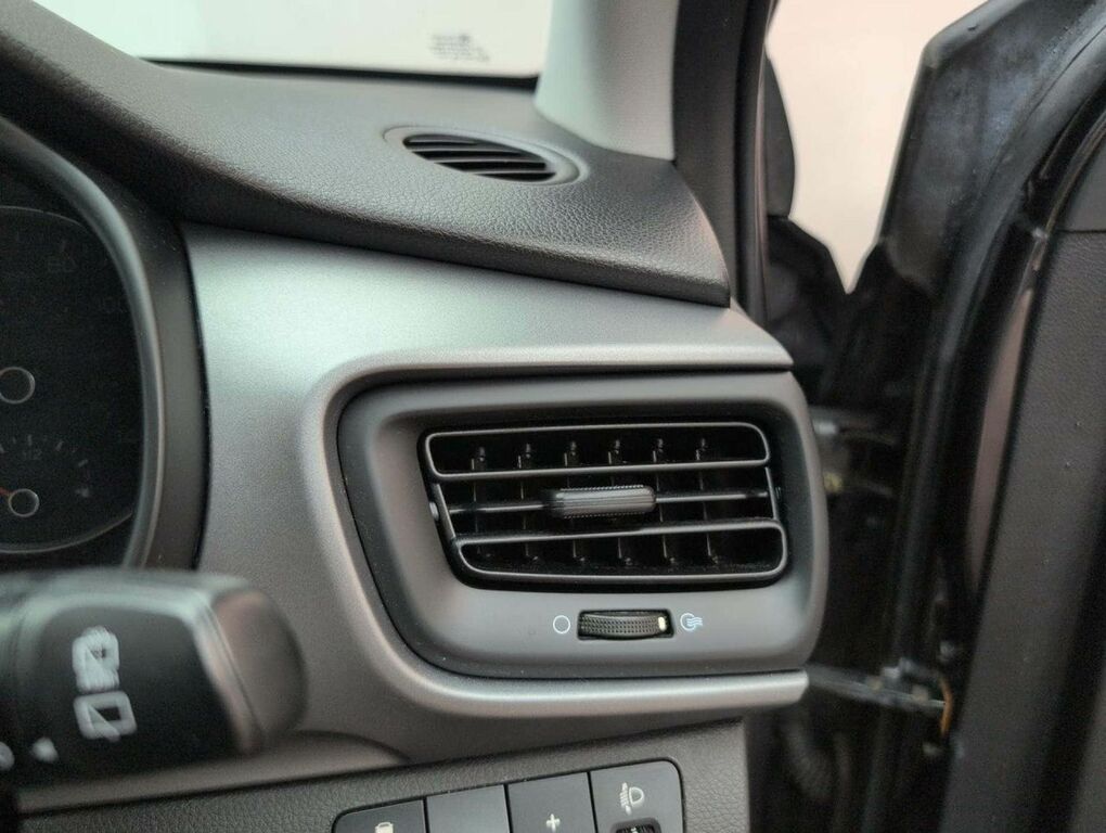 Kia Stonic Kia Stonic 1.0 T-gdi 3 Suv Euro White #21