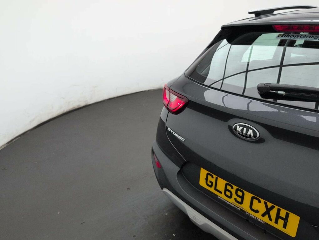 Kia Stonic Kia Stonic 1.0 T-gdi 3 Suv Euro White #26