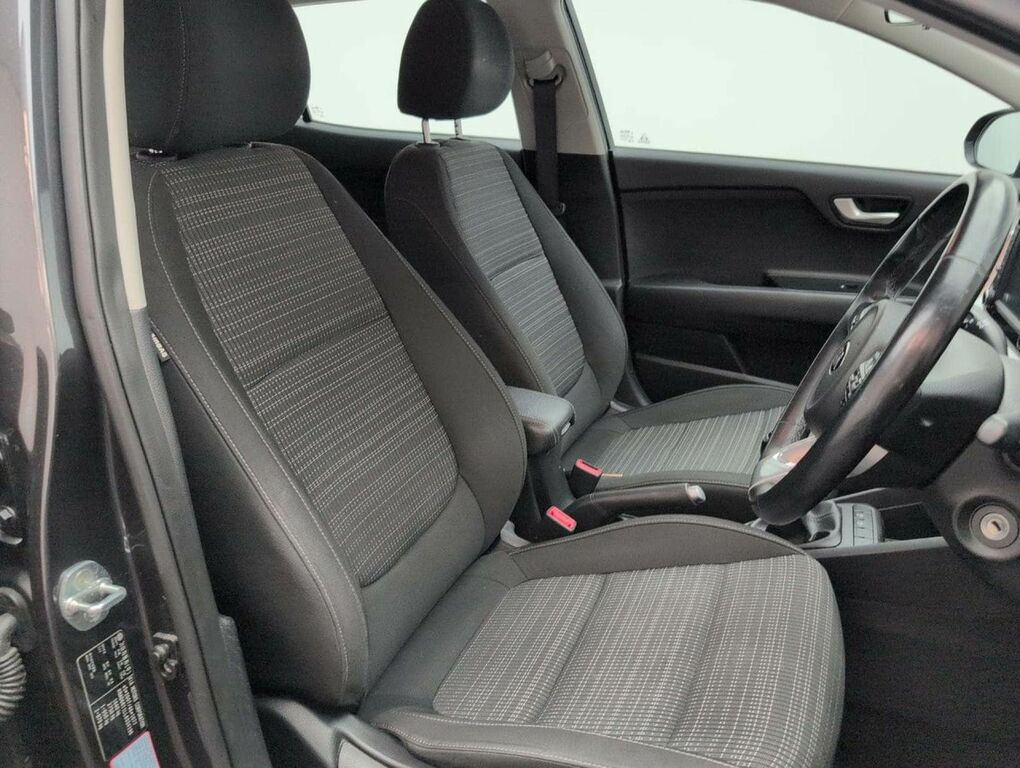 Kia Stonic Kia Stonic 1.0 T-gdi 3 Suv Euro White #12