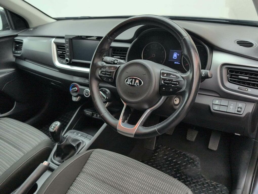 Kia Stonic Kia Stonic 1.0 T-gdi 3 Suv Euro White #11