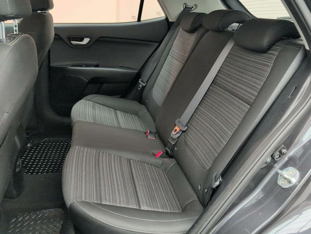 Kia Stonic Kia Stonic 1.0 T-gdi 3 Suv Euro White #28