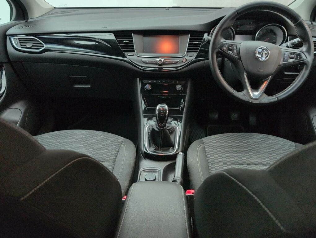 Vauxhall Astra 1.6Cdti 136Ps Sri Sports Tourer - Only 6913 Miles Red #23