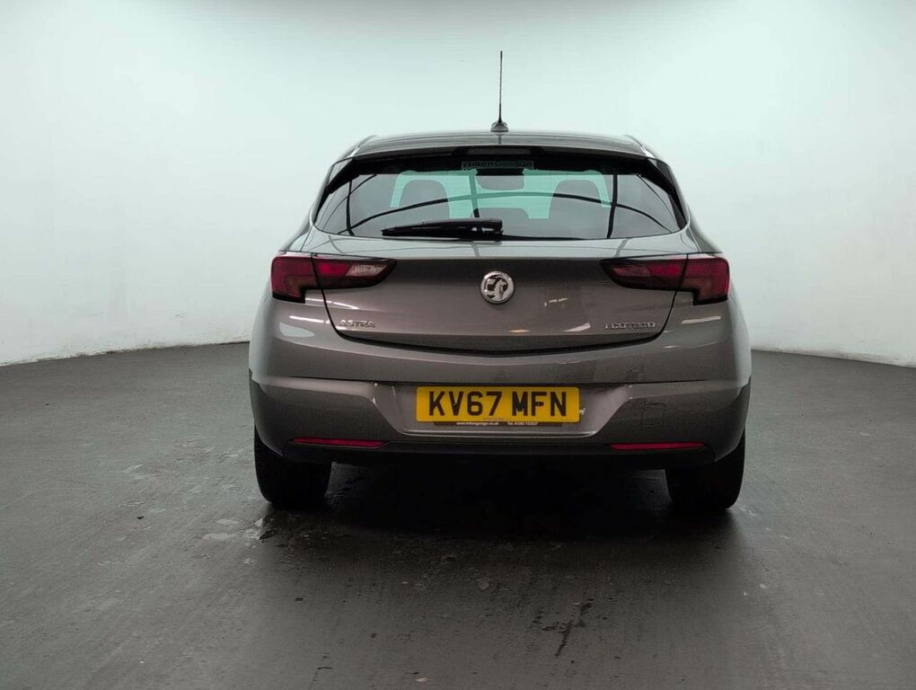 Vauxhall Astra 1.6Cdti 136Ps Sri Sports Tourer - Only 6913 Miles Red #7