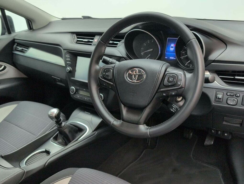 Toyota Avensis 1.6D Business Edition Blue #11