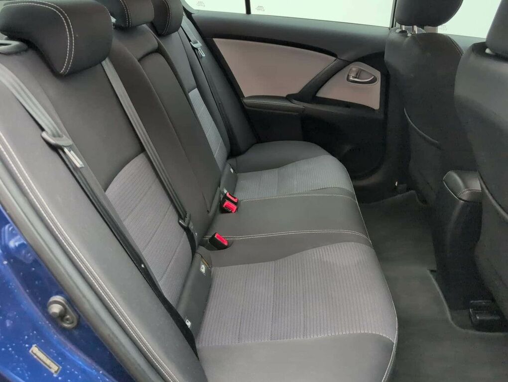 Toyota Avensis 1.6D Business Edition Blue #26