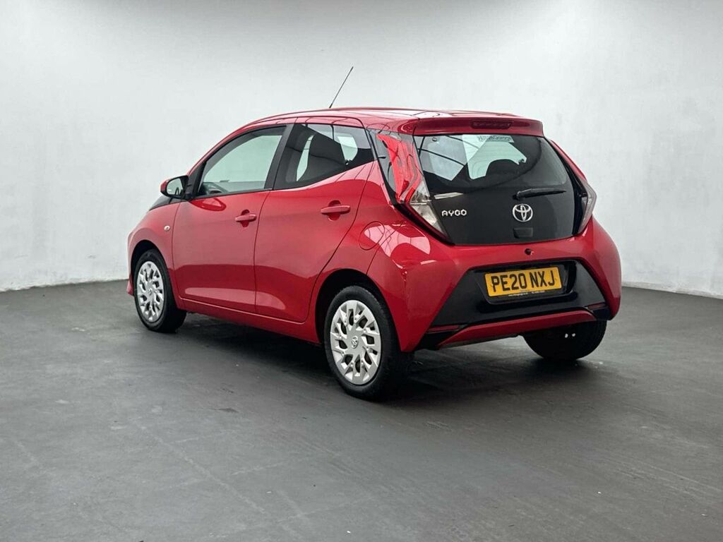 Toyota Aygo X 1.0 Aygo X-play Vvt-i Red #6