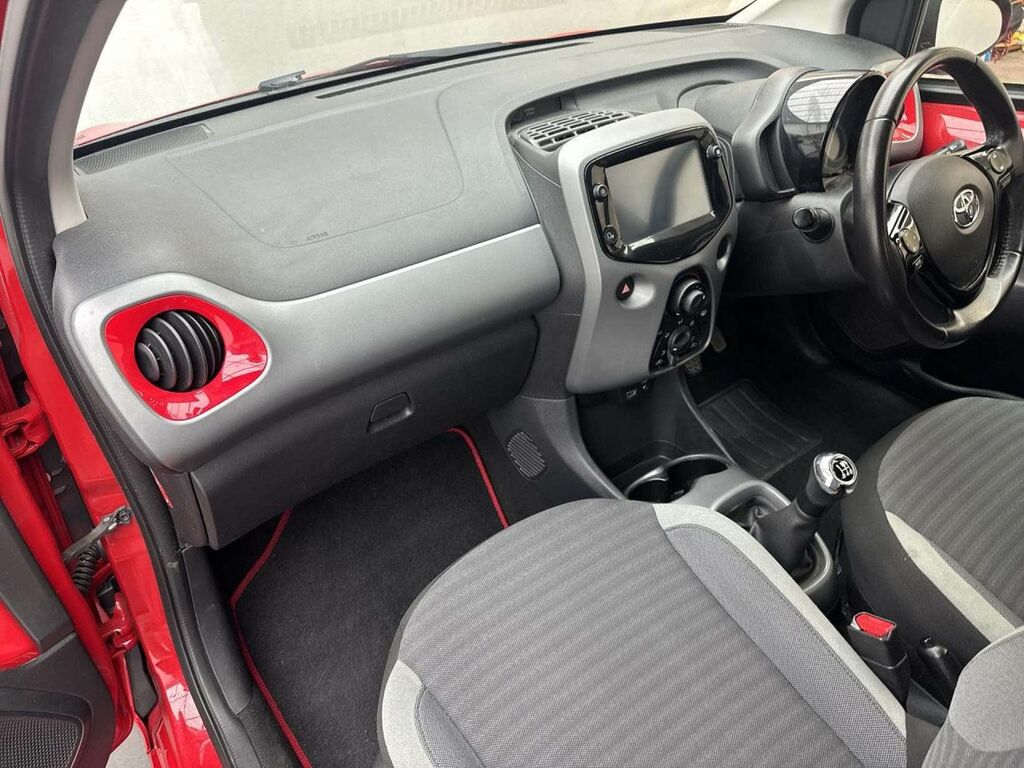 Toyota Aygo X Aygo X-play Tss Vvt-i Black #32