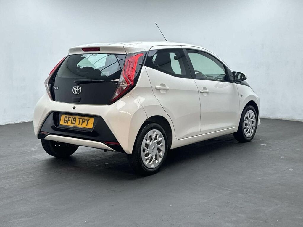 Toyota Aygo X 1.0 Vvt-i X-play Euro 6 Red #8