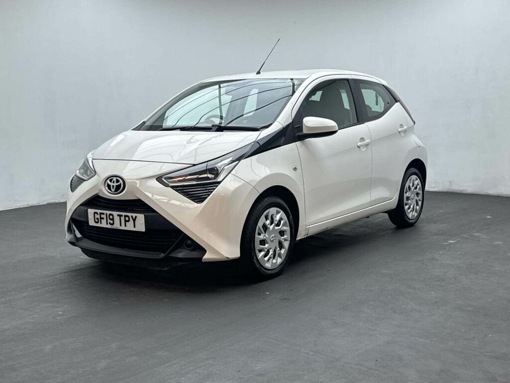 Toyota Aygo X 1.0 Aygo X-play Vvt-i White #4
