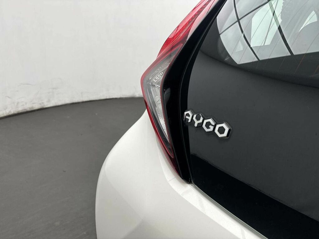Toyota Aygo X 1.0 Vvt-i X-play Euro 6 Red #27