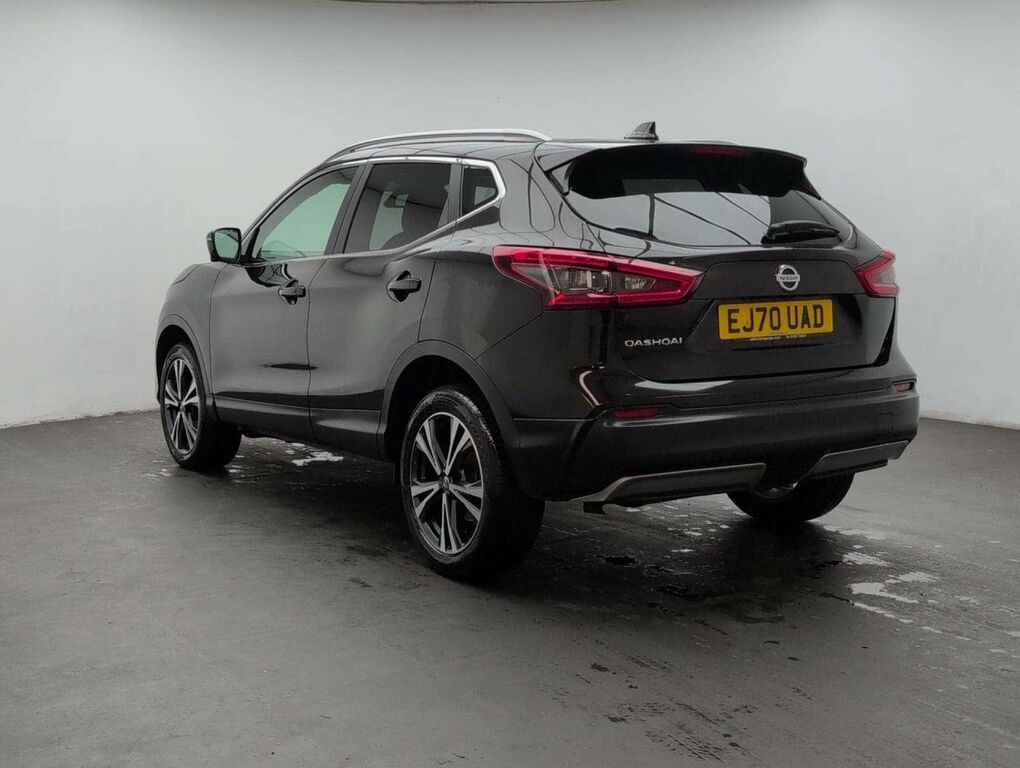 Nissan Qashqai 1.3 Qashqai N-connecta Dig-t Black #6