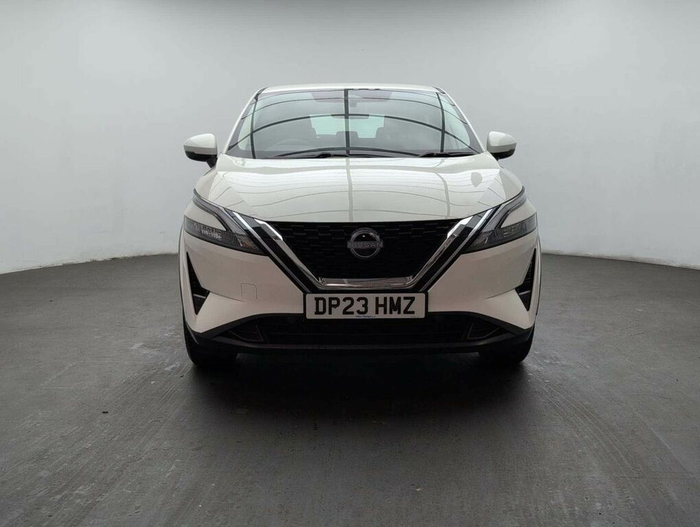 Nissan Qashqai 1.3 Qashqai Acenta Premium Dig-t Mhev White #3